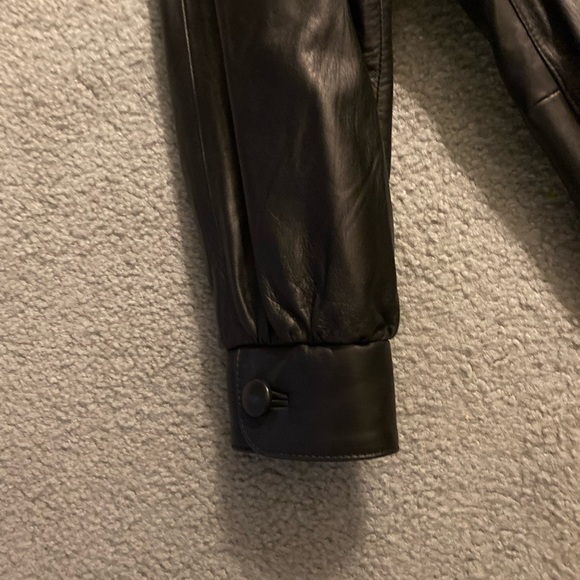 Woman’s genuine leather with fur coat - Picture 5 of 6